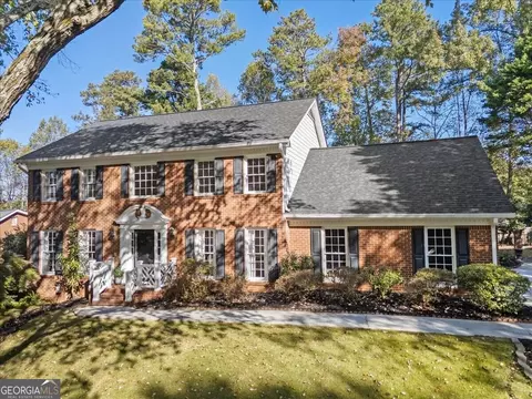 235 Landfall Rd, Sandy Springs, GA 30328