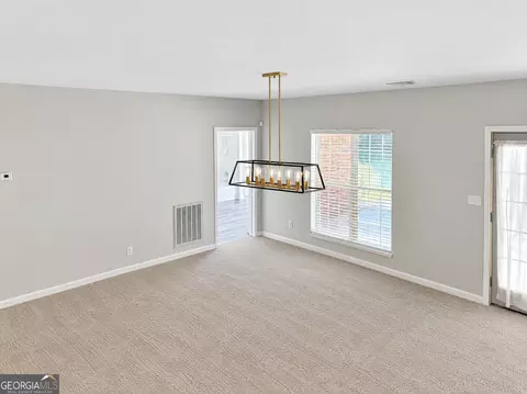 Living - 401 Terrell St, Warner Robins, GA 31088 photo 3 of 3