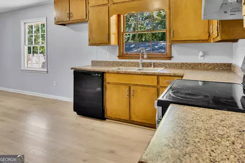 Kitchen - 471 Womack Rd, Covington, GA 30016 photo 3 of 3