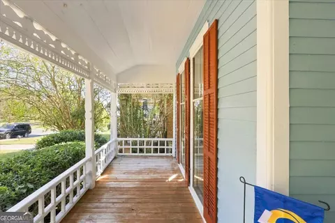 Exterior - 910 High St, Macon, GA 31201 photo 2 of 12