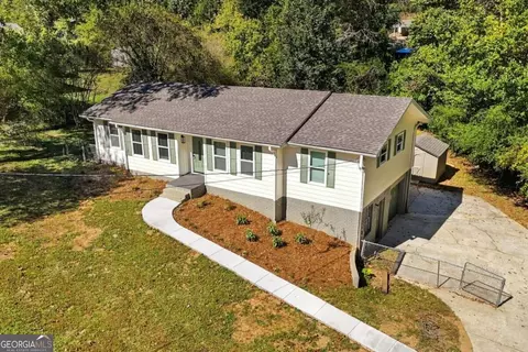 6269 Hillpine Dr, Douglasville, GA 30135