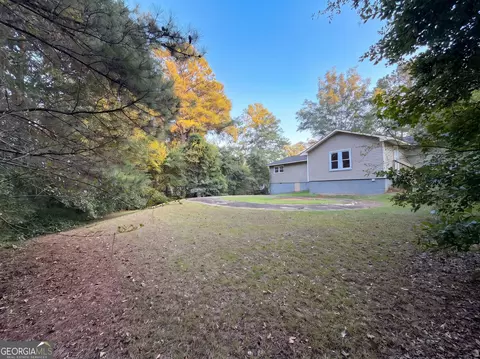 Exterior - 104 Hearthstone Dr, Lagrange, GA 30241 photo 2 of 2