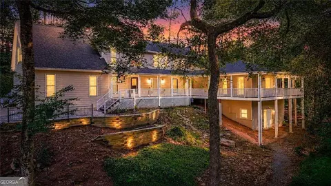 2290 Old Orchard Dr, Marietta, GA 30068