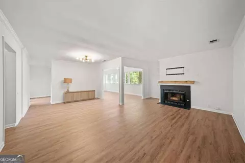 30 Dunwoody Springs Dr, Sandy Springs, GA 30328