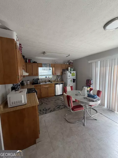 Kitchen - 361363 Rothell Rd, Toccoa, GA 30577 photo 5 of 6