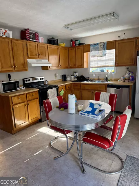 Kitchen - 361363 Rothell Rd, Toccoa, GA 30577 photo 6 of 6