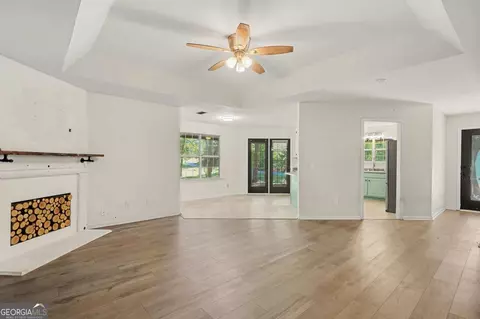 Living - 60 Laurel Way, Covington, GA 30016 photo 4 of 5