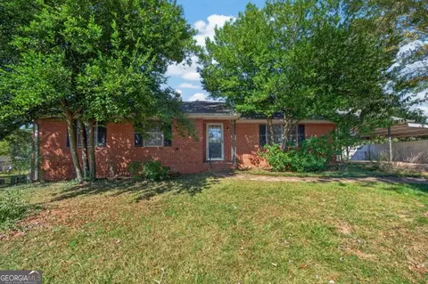 1111 Cliff Crest Ct, Marietta, GA 30008