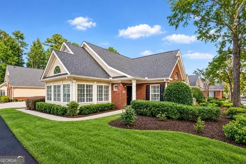 1404 Village Ln, Roswell, GA 30075