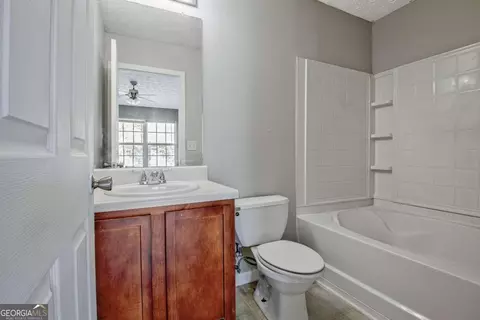 Bath - 1915 Grove Way, Hampton, GA 30228 photo 1 of 2