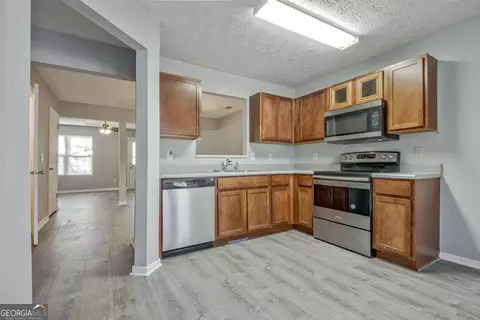 Kitchen - 1915 Grove Way, Hampton, GA 30228 photo 1 of 1