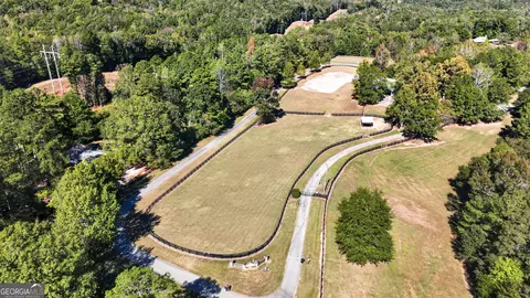 35 Saddleback Farms Dr, Newnan, GA 30263