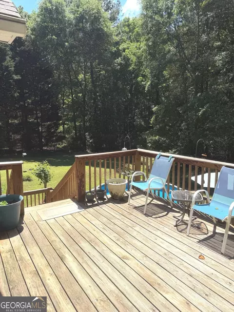 Exterior - 115 Morningside Dr, Jackson, GA 30233 photo 2 of 5