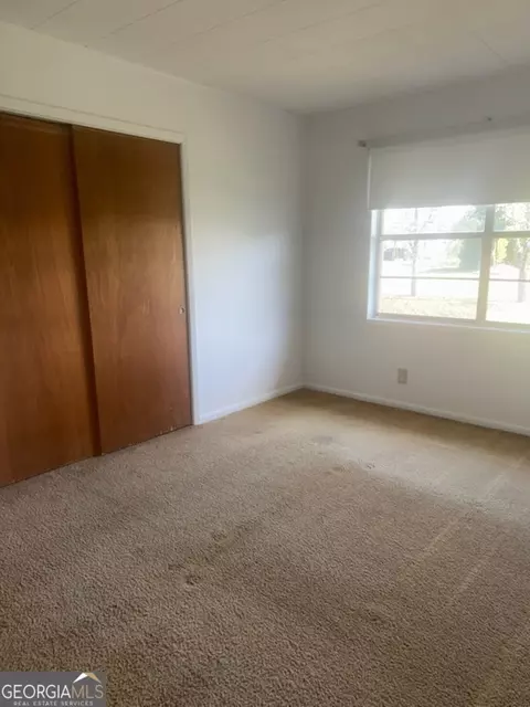Bedroom - 21 Pine St, Hazlehurst, GA 31539 photo 2 of 3