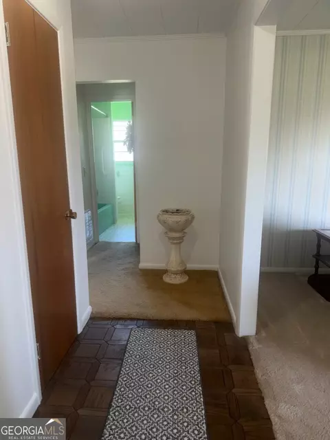 Entry Way - 21 Pine St, Hazlehurst, GA 31539 photo 2 of 2