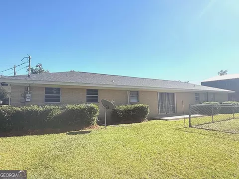 Exterior - 21 Pine St, Hazlehurst, GA 31539 photo 4 of 4