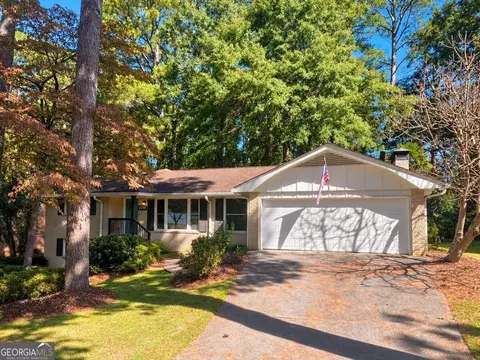 2255 Lavista Woods Dr, Tucker, GA 30084