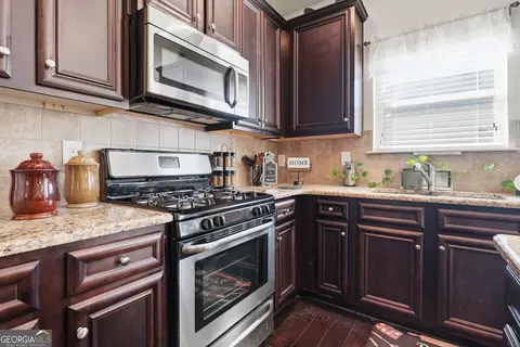 Kitchen - 7538 Bowhead Ct, Fairburn, GA 30213 photo 1 of 4