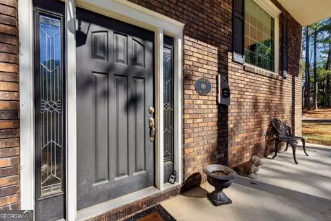 Exterior - 118 Davis Dr, Macon, GA 31217 photo 4 of 10