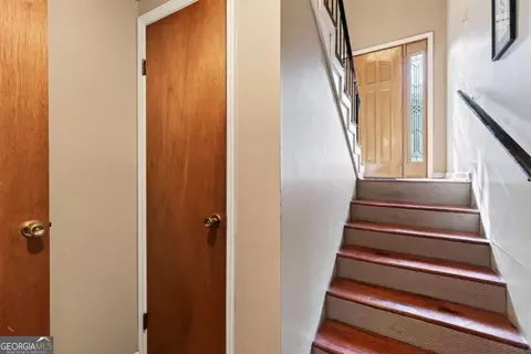 Entry Way - 118 Davis Dr, Macon, GA 31217 photo 3 of 3