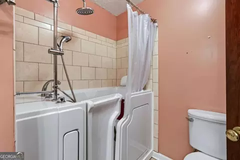 Bath - 118 Davis Dr, Macon, GA 31217 photo 3 of 7