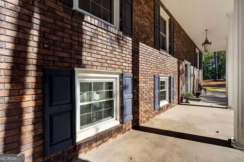 Exterior - 118 Davis Dr, Macon, GA 31217 photo 1 of 10