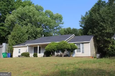922 Lake Drive Ct, Stone Mountain, GA 30088