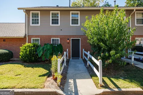 7750 Roswell Rd #11B, Sandy Springs, GA 30350