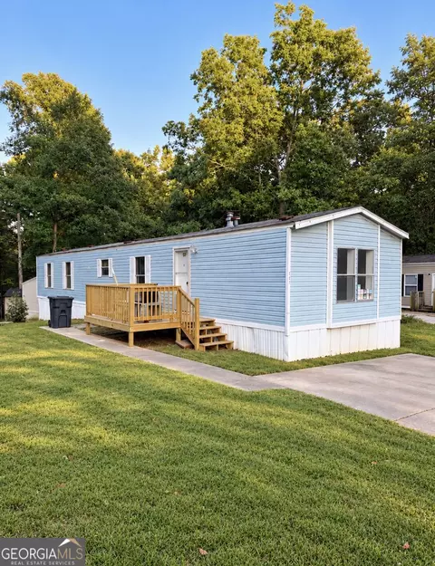 2390 Fairburn Rd #142, Douglasville, GA 30135