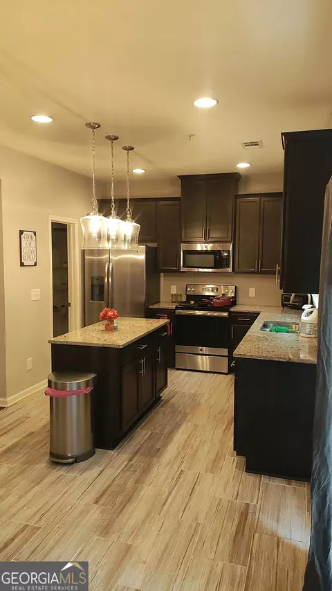3940 Augustine Pl, Rex, GA 30273 photo 2