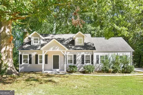 3230 Grand Central Dr SW, Snellville, GA 30078