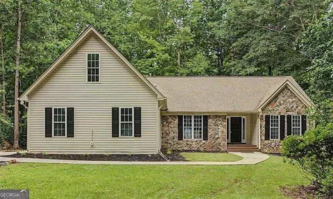 590 S Alexander Creek Rd, Newnan, GA 30263