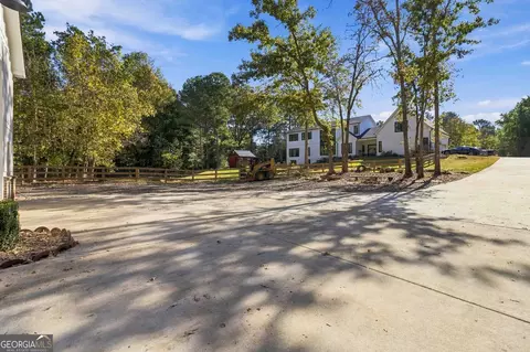 Exterior - 683 Mulberry Rd, Winder, GA 30680 photo 8 of 24