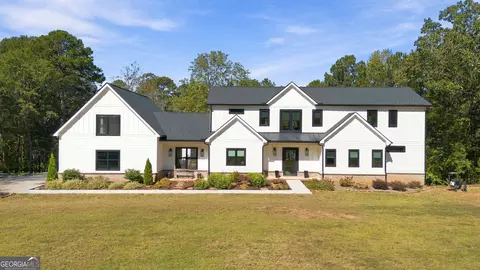 Exterior - 683 Mulberry Rd, Winder, GA 30680 photo 2 of 24