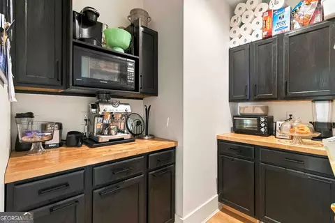 Kitchen - 683 Mulberry Rd, Winder, GA 30680 photo 6 of 6