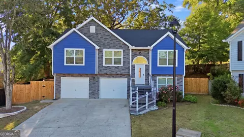 229 Kylman Ct, Lilburn, GA 30047