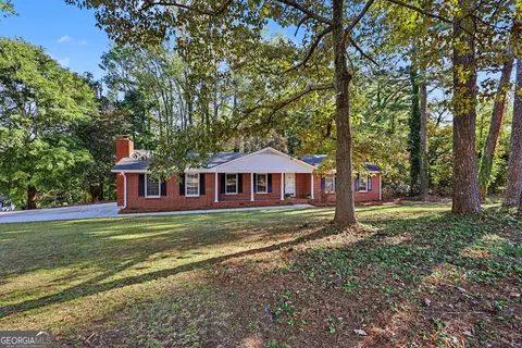 296 Craig Dr, Lawrenceville, GA 30046