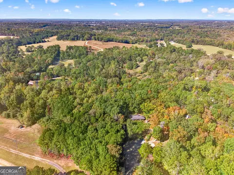 930 Laurel Ln, Winder, GA 30680 photo 5