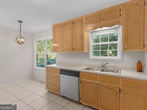 Kitchen - 462 Ingram Rd, Barnesville, GA 30204 photo 1 of 5