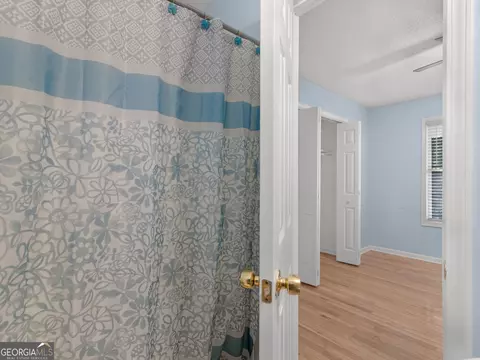 Bath - 462 Ingram Rd, Barnesville, GA 30204 photo 4 of 5