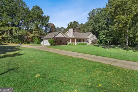 Exterior - 167 Morningside Dr, Jackson, GA 30233 photo 4 of 9
