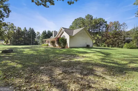 Exterior - 167 Morningside Dr, Jackson, GA 30233 photo 6 of 9
