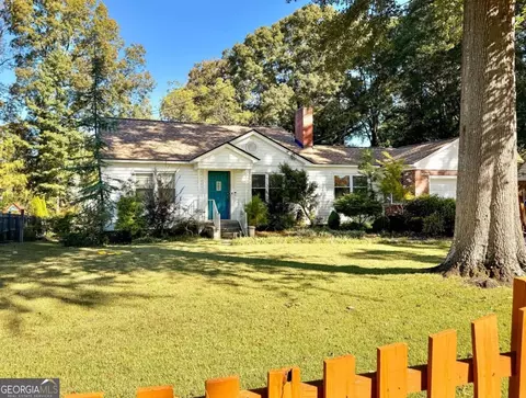 4088 Comanche Dr, Tucker, GA 30084