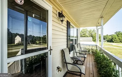 Exterior - 137 Stonebrooke Dr, Colbert, GA 30628 photo 4 of 7