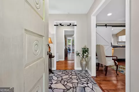 Entry Way - 6204 Davis Rd, Macon, GA 31217 photo 1 of 2