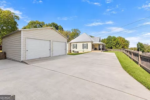 763 State St, Commerce, GA 30529 photo 4