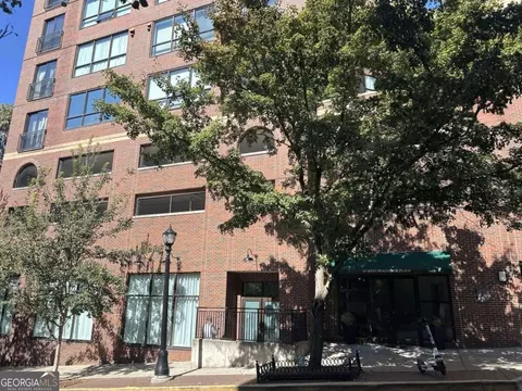 115 W Peachtree Pl NW #702, Atlanta, GA 30313