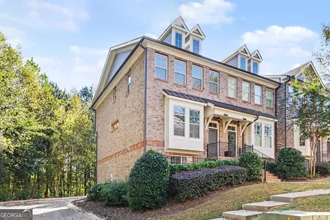 7910 Willoughby Ct, Alpharetta, GA 30005