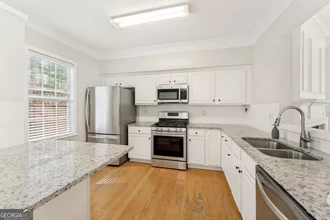 Kitchen - 3974 Howell Park Rd, Duluth, GA 30096 photo 1 of 3