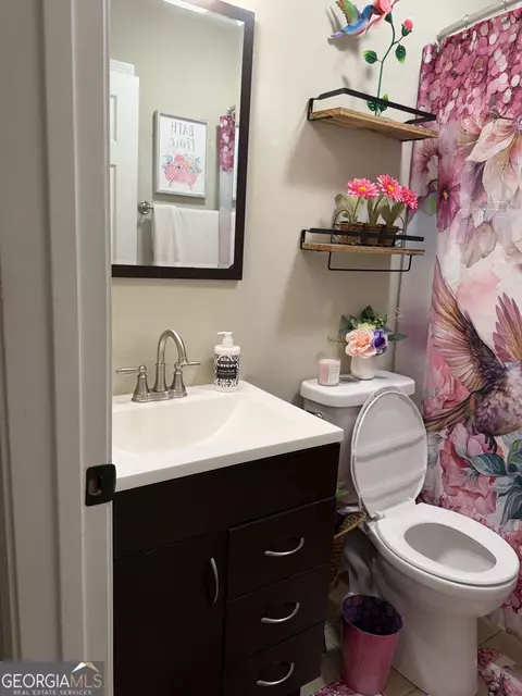 Bath - 3550 W Point Rd, Lagrange, GA 30240 photo 6 of 6
